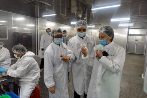 中山市全民监督新举措 监管哥三乡湿粉厂突击检查，餐饮管理透明化升级