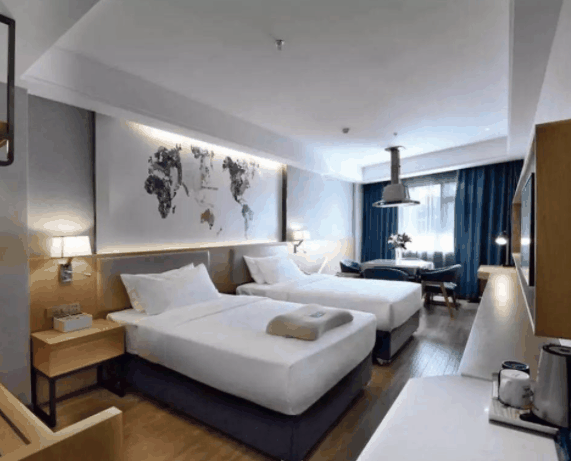 凯里亚德酒店 以旅行精神为核心的差异化优势与高效管理体系